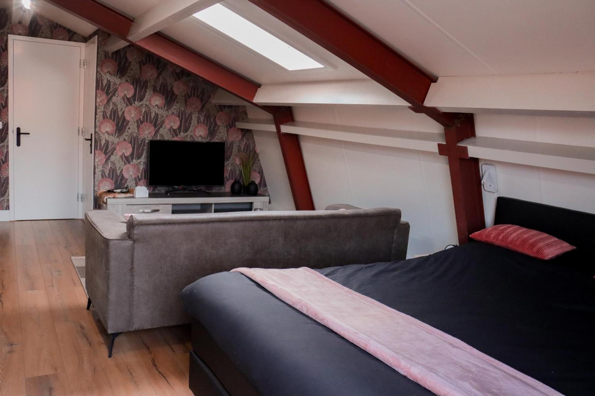 B&B De Kalverschuur Schoonrewoerd Eksteriør bilde