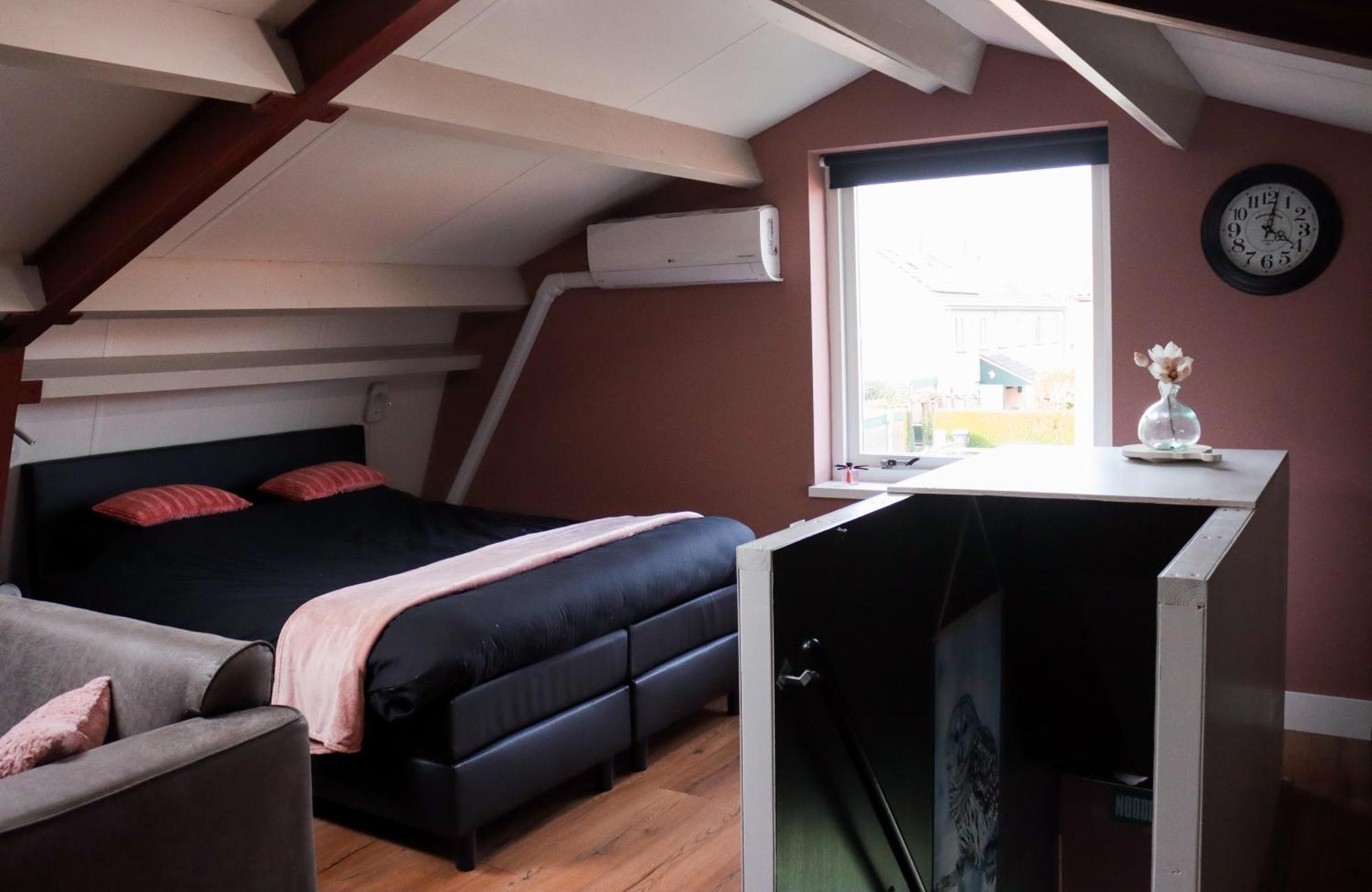 B&B De Kalverschuur Schoonrewoerd Eksteriør bilde